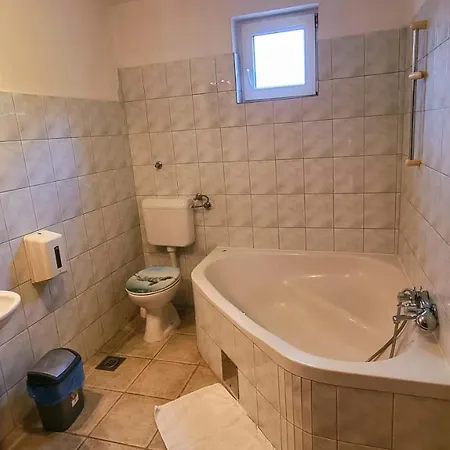 Visovac Bed & Breakfast 3*