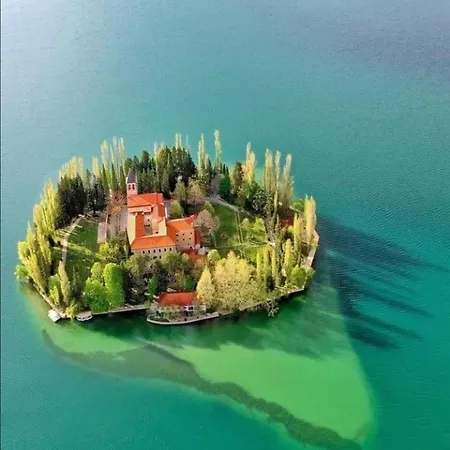 Visovac לינה וארוחת בוקר סקארדין